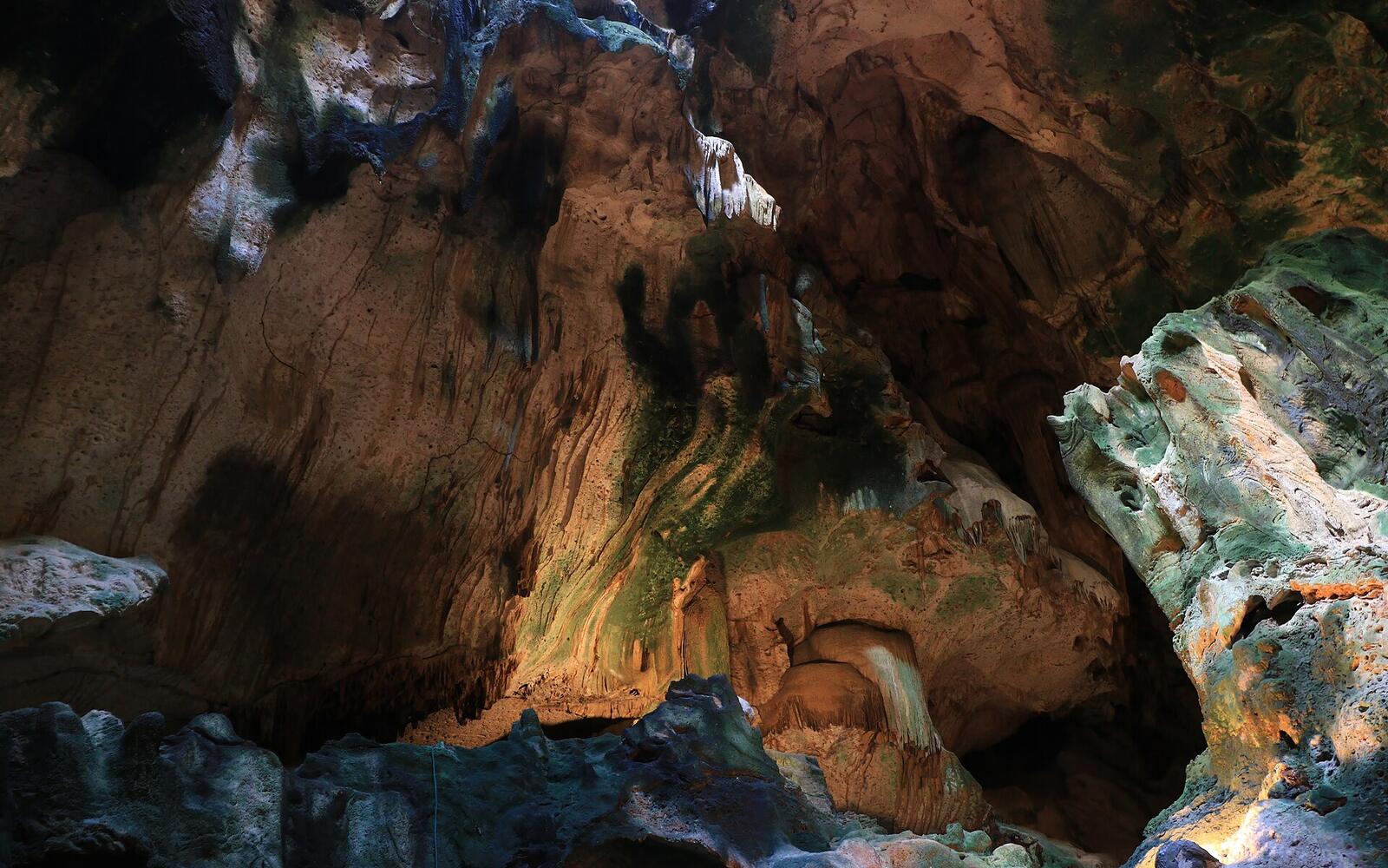 Hato Caves